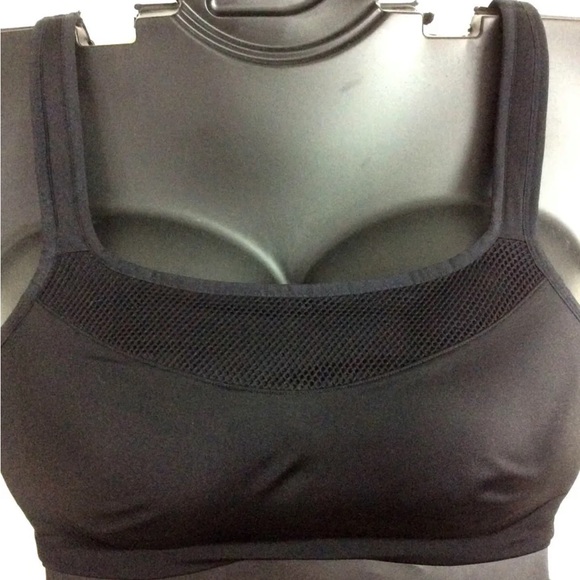 Sport Bra Livi BLACK Active Underwire High Impact Molded Cup Lane Bryant 44DDD - Picture 7 of 7